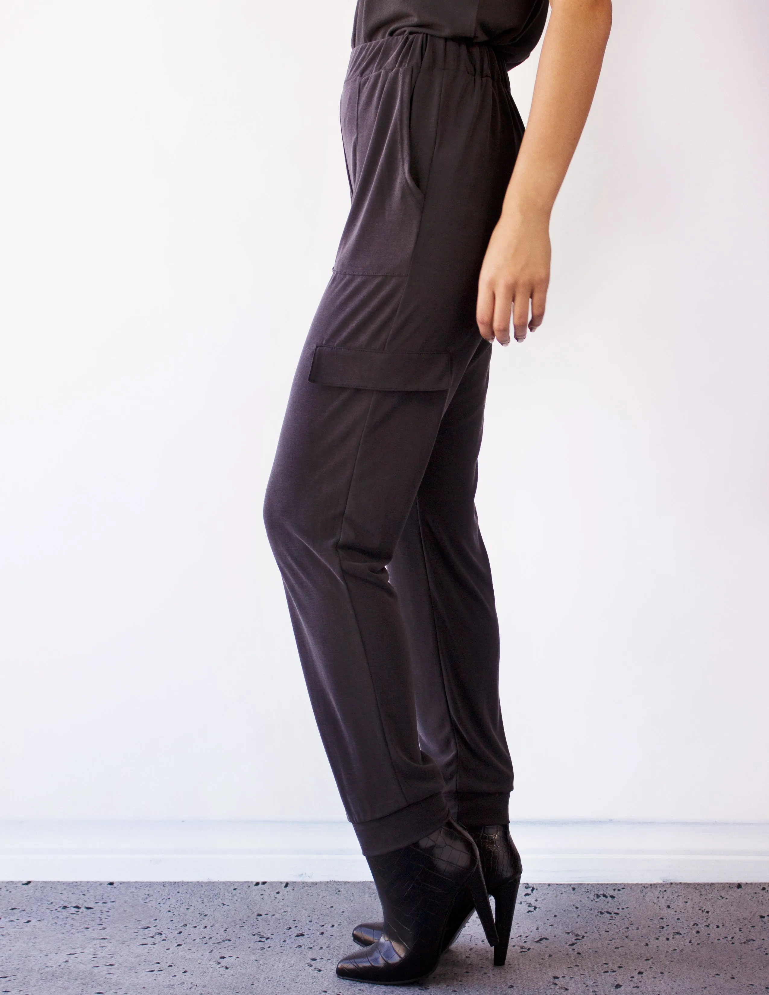 ASTER JOGGERS