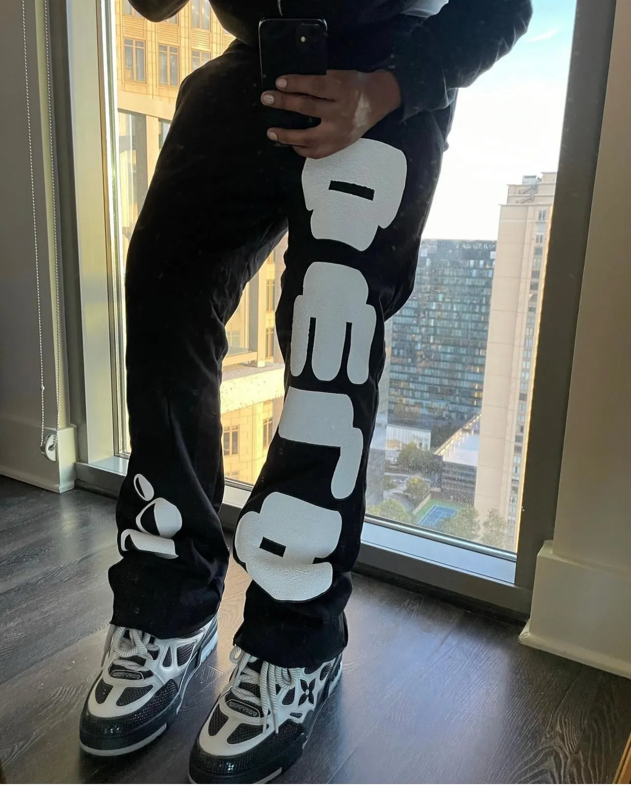 BOLD FLARES (Black)