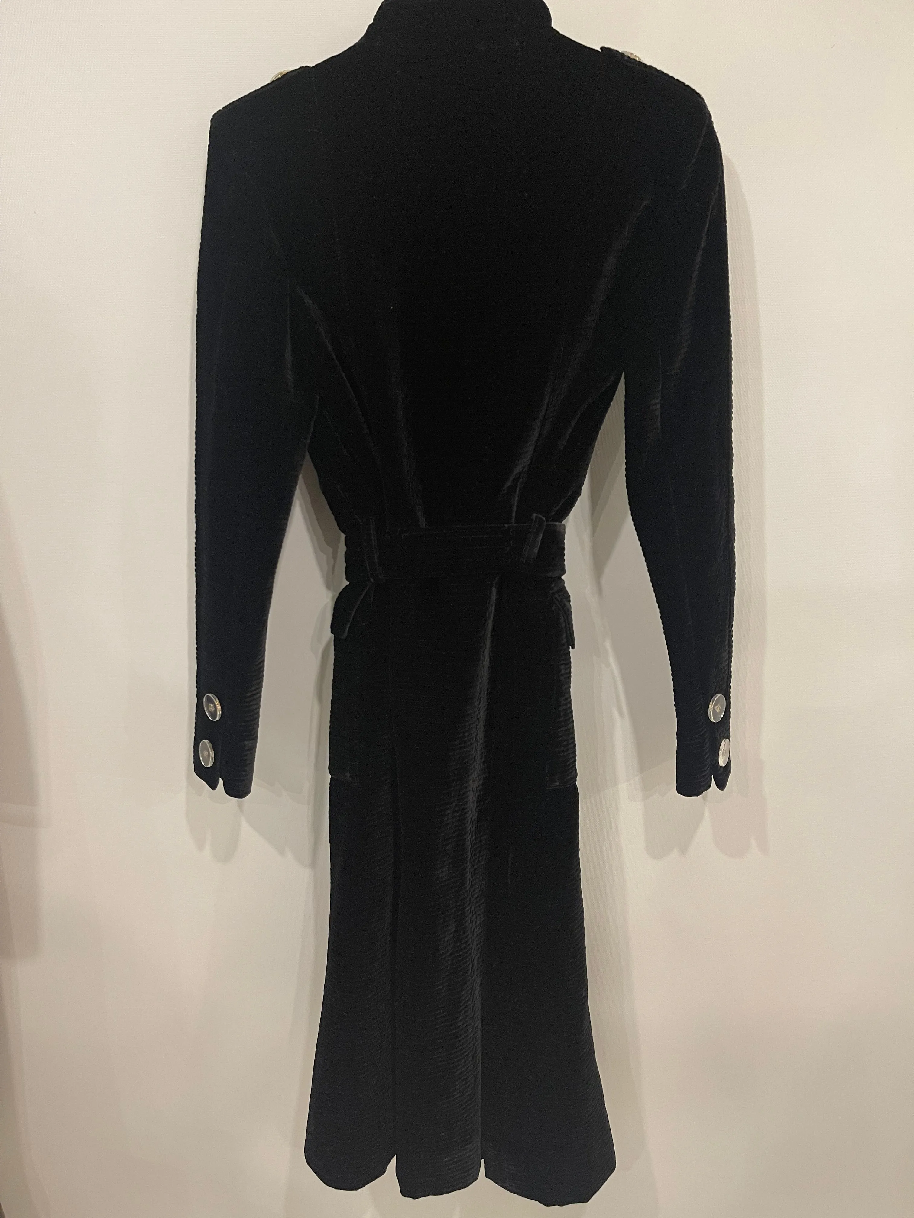 Chanel Black Velvet Belted Coat With Perspex Cc Button Details Size Fr 34 (uk 6)