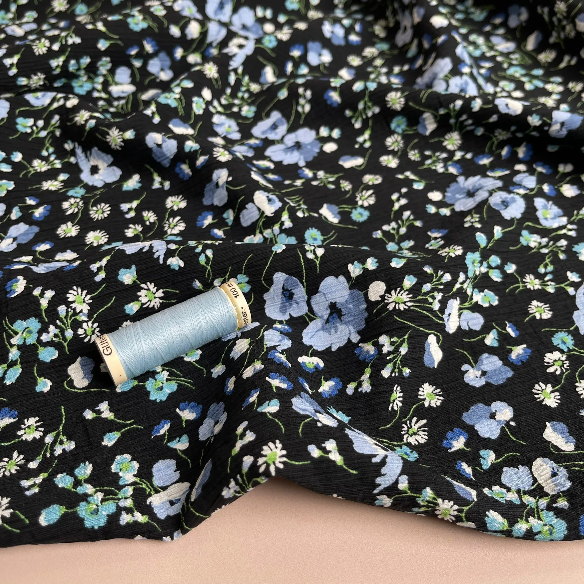 REMNANT 0.7 Metre - Lavender Ditsy Flowers Textured Viscose Fabric